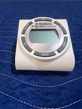 Digital Timer Outlet Controller - White